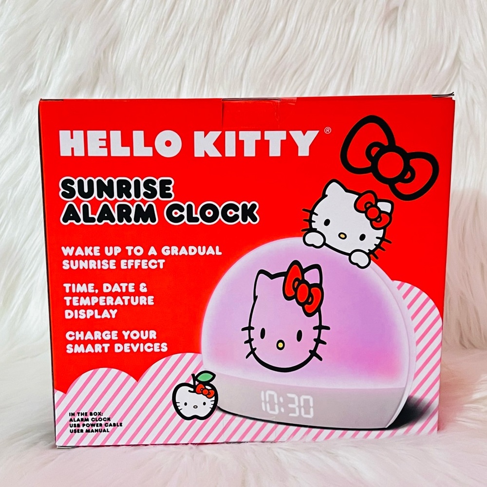 Hello‎ Kitty Alarm Clock - Picture 2 of 3